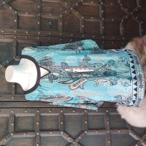 Size large seafoam green, black, White, beige cold shoulder peekaboo 3/4 sleeve